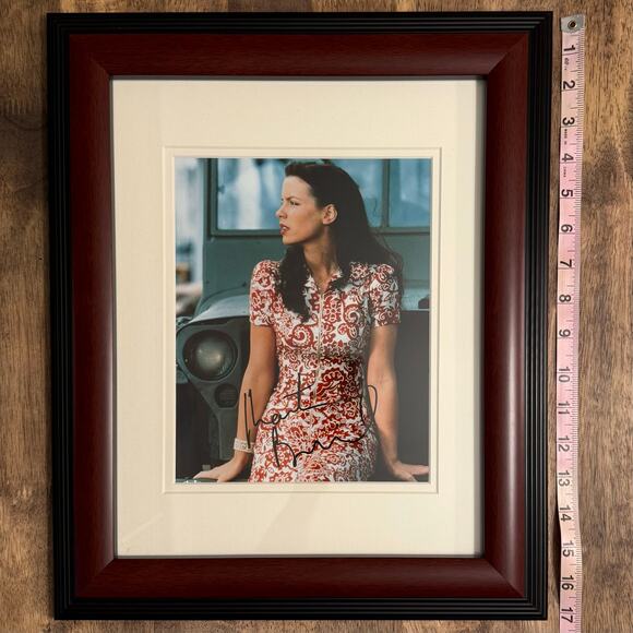 Kate Beckinsale Actor Autograph Framed Photo 14x17 COA Greg Tucker Pearl Harbor - Picture 5 of 6